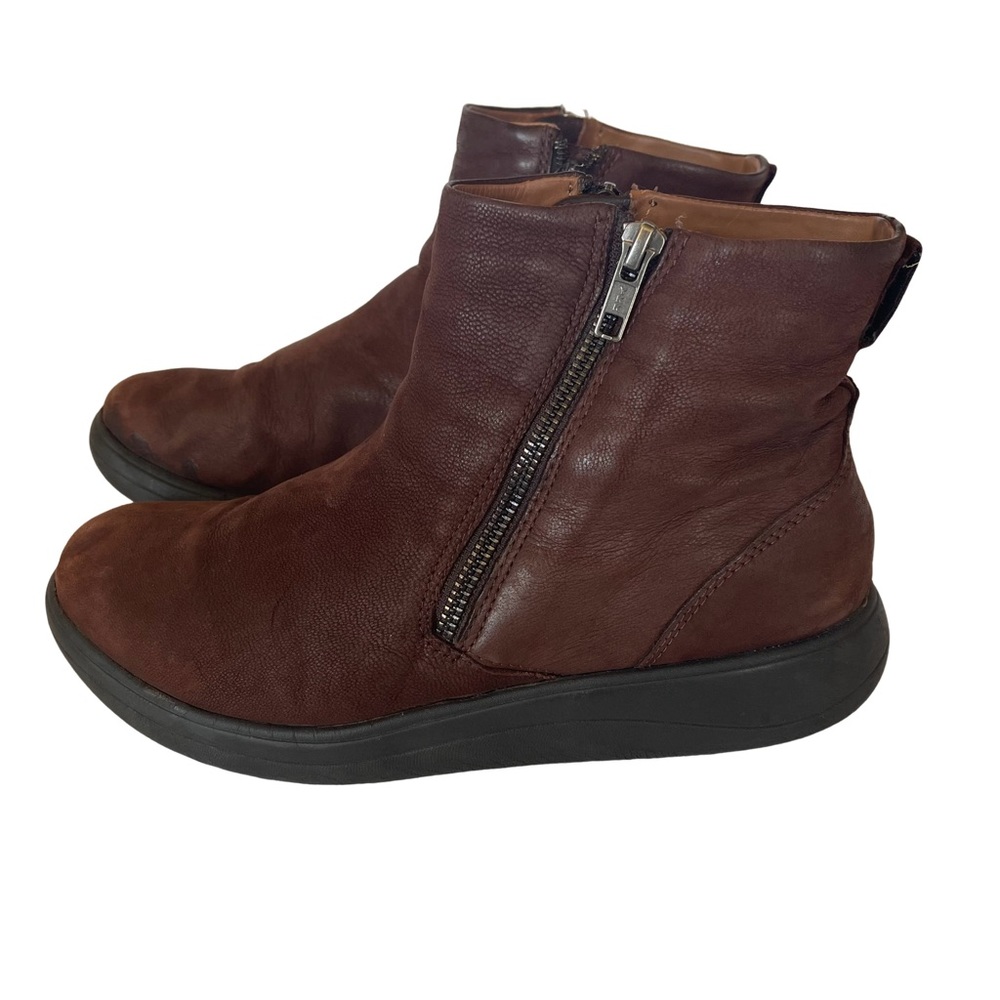 Strive Bamford Moro Brown Suede Leather Bootie Boots. Zippers. Size 9
